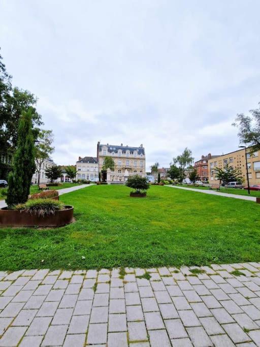 Appartement Hypercentre 301 +Wifi+Independant+ Cuisine Toilette Salle De Bain Privative Valenciennes Eksteriør bilde